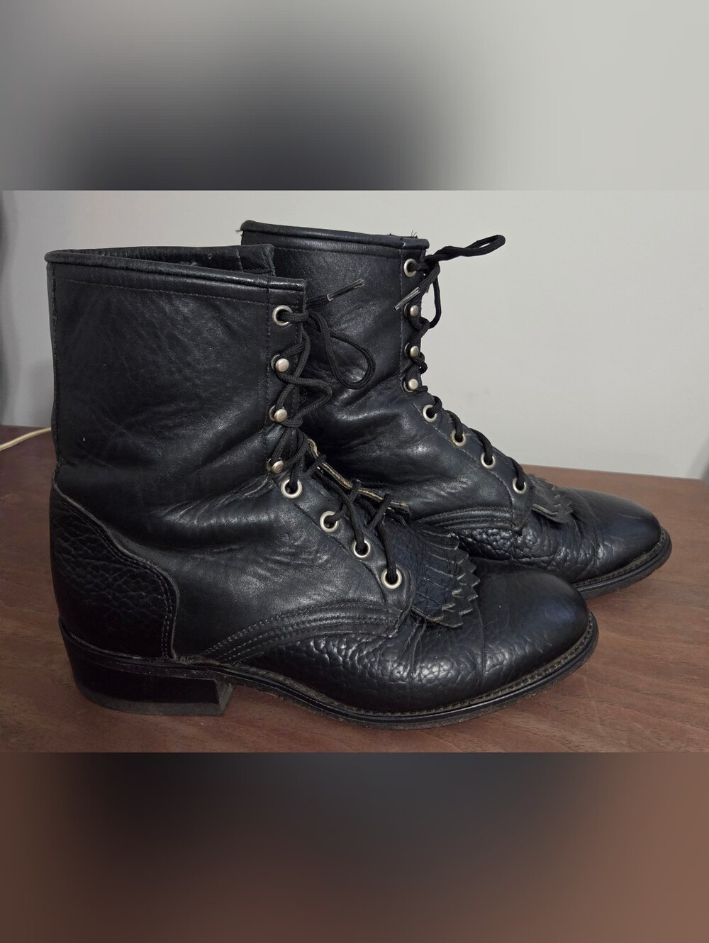 Zecuda Women's Black Leather LaceUp Boots 8.5
